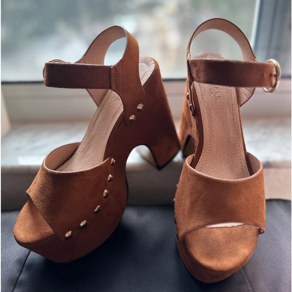 Truffle Collection Cognac Suede Platform(6.5) - Picture 2 of 8